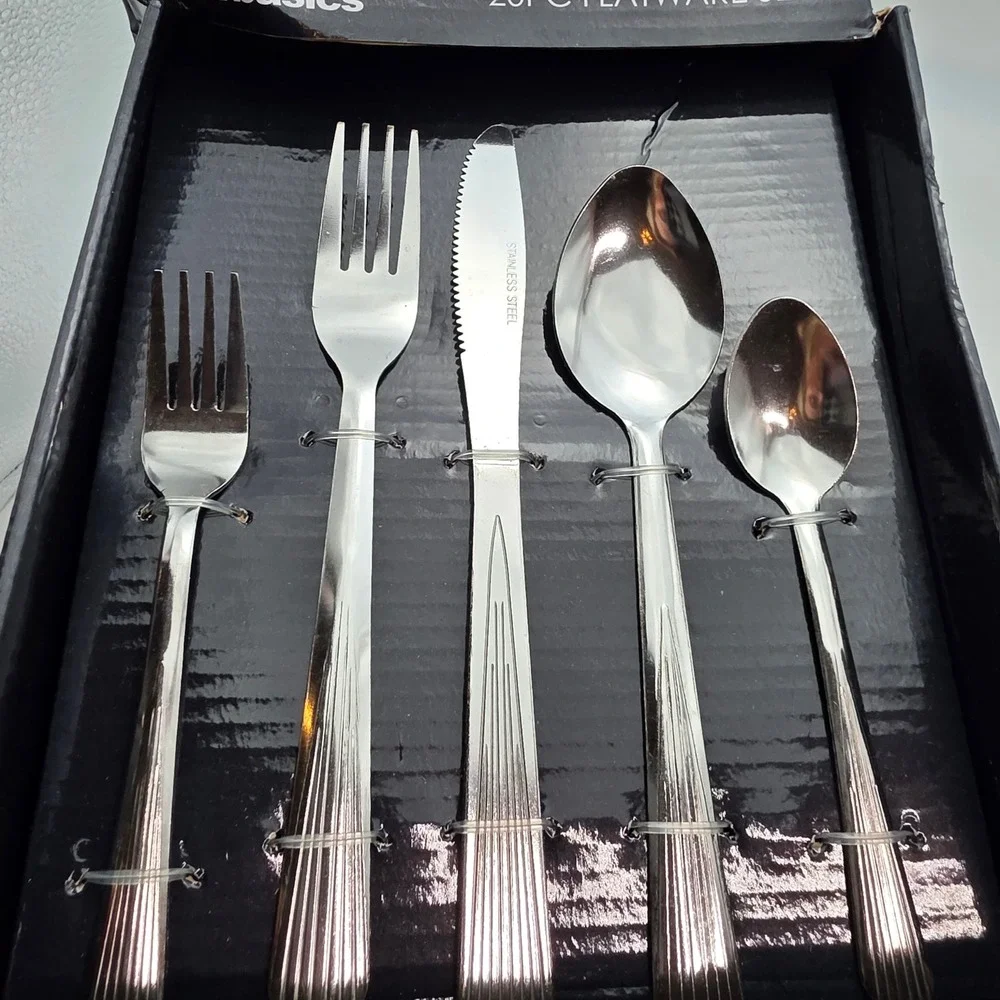 Home Basics 20 Piece Stainless Steel Flatware Set Service for 4 FS37432 Silver
